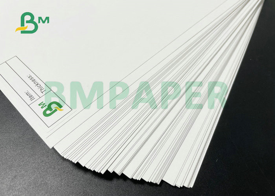 کاغذ 250 گرمی 300 گرمی سفید رنگ دو طرفه مات روکش شده 640 x 900 میلی متر