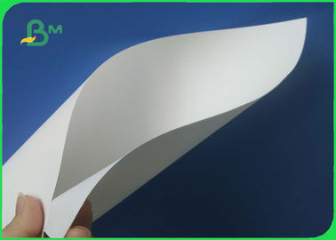 40-130gsm Kraft Liner Paper 100٪ مواد پالایش ویرجین رنگ سفید برای کیسه های دست