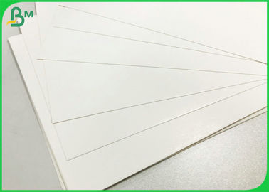 ورق های مقوایی سفید بسته بندی تاول زده شده 275 گرم 300 گرم 400 گرم 400 گرم در دقیقه 420 گرم