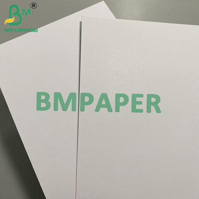 1mm 820gsm دو طرفه کاغذی لایه دار سفید پوشانده شده با کارت دوگانه متوسط خاکستری