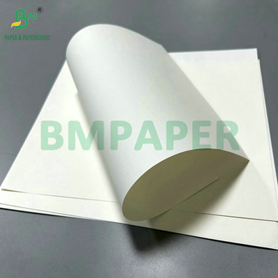 120 گرام 150 گرام کاغذهای محکم سفید سفید برای کیسه های خرید 787 میلیمتر 1092 میلیمتر