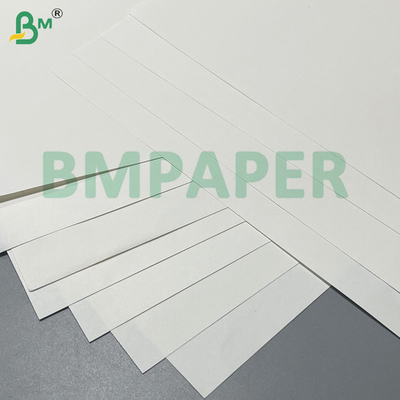 80GSM 90GSM کاغذ kraft سفید برای کیسه ها مقاومت بالا در برابر اشک مواد غذایی امن کامل چوب پالپ