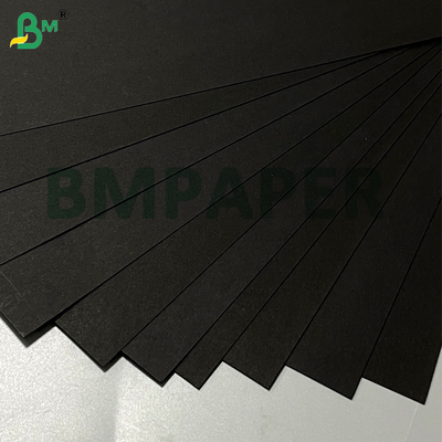 245gsm 250gsm سطح صاف سفت بودن مقاومت در برابر جمع شدن کارت سیاه برای بسته بندی هدیه فریم عکس