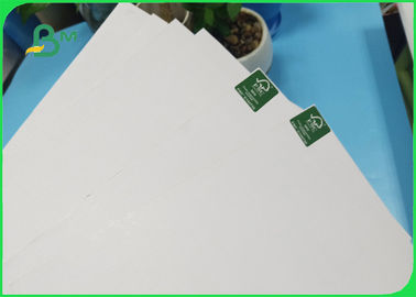کاغذ FSC تایید دو طرفه پوشش داده شده 100٪ کاغذ زباله کاغذ 350 کیلوگرم کاغذ سفید کاغذ سفید