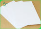 کاغذ کرافت سفید 250 گرمی 300 گرمی متر گرمی برای جعبه هدیه مقاومت در برابر انفجار بالا