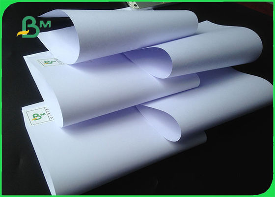 100٪ پوره ویرجین پانل FSC Certified 60 تا 180gsm سوپر سفید بدون پوشش Woodfree Paper 700 x 1000mm