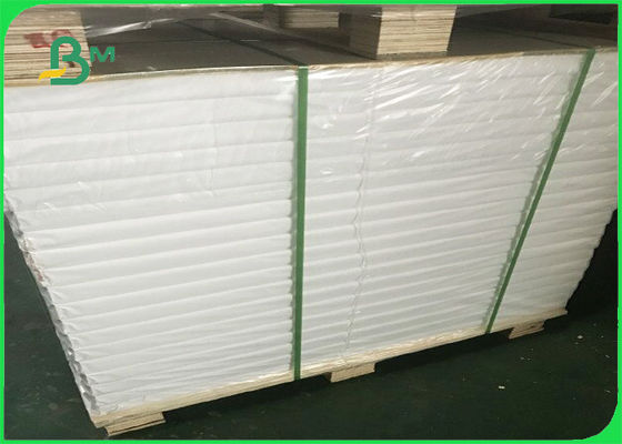 FSC سفید سفید بدون پوشش Woodfree مقاله برای کتاب های ورزشی 60g - 180g