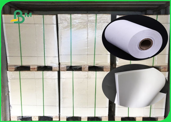 FSC 53GSM - 160GSM کاغذ دیواری خمیر چوب خام بزرگ سفید 70 * 100CM